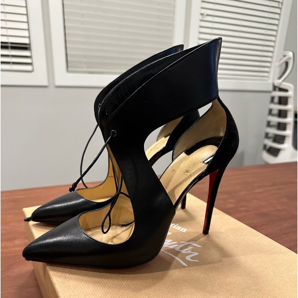 Christian Louboutin Femme Rouge in Napa Leather and Suede Sz 40.5